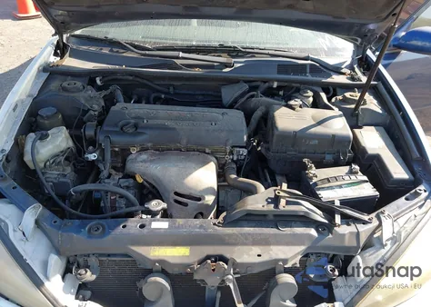 2005 Toyota Camry Le z USA, uszkodzony, nr VIN 4T1BE32K25U404312